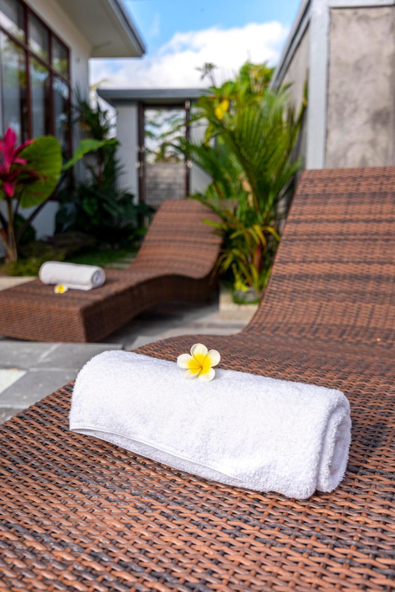 Villa Padang Santhi Ubud Esterno foto